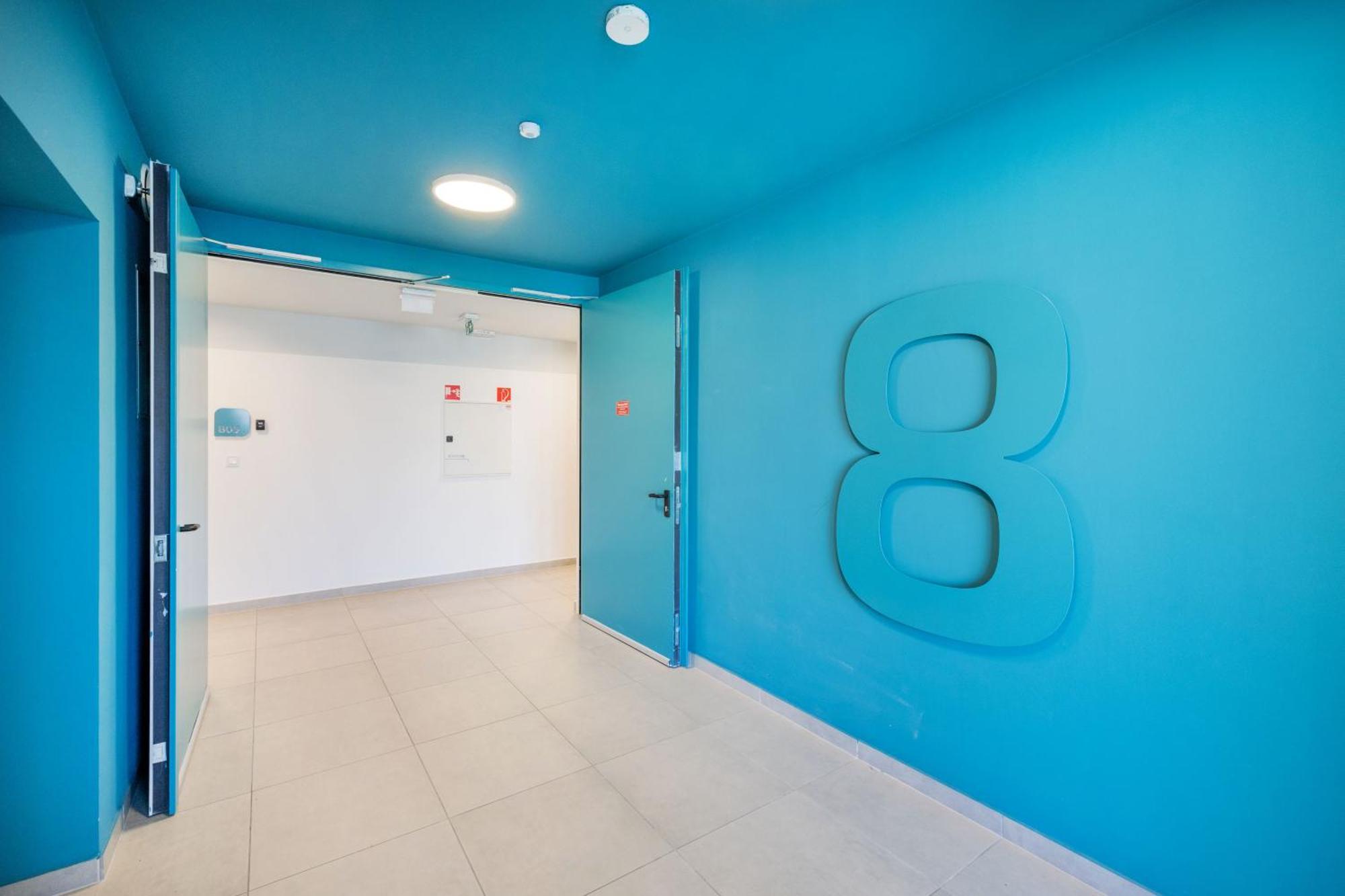 Modern Riverfront Apartment With Free Parking Budapest Exterior photo